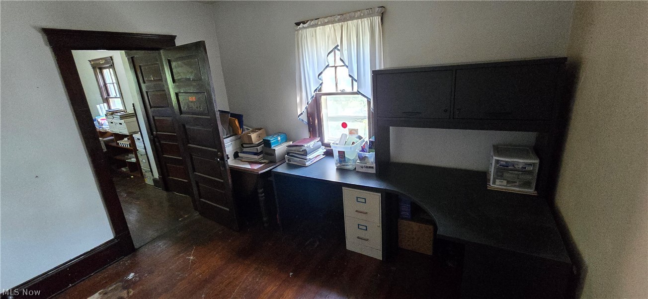 1518 Middle Avenue Property Photo 33