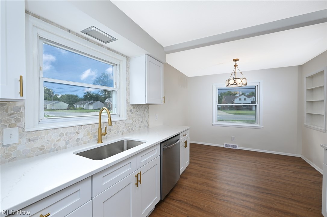 28101 Lake Shore Boulevard Property Photo 3