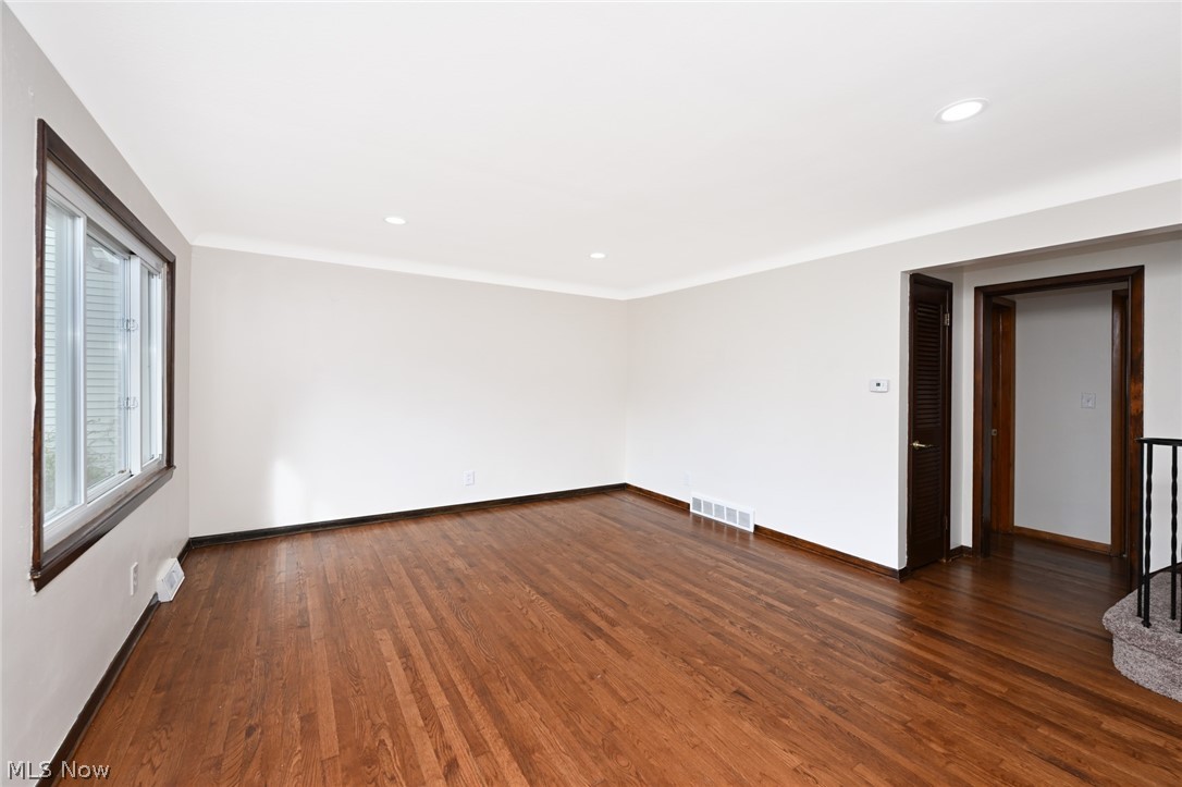 28101 Lake Shore Boulevard Property Photo 13
