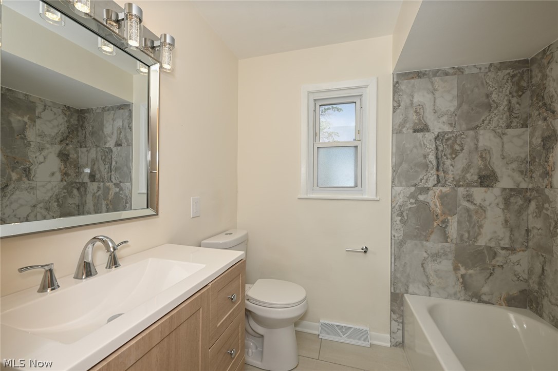 28101 Lake Shore Boulevard Property Photo 16