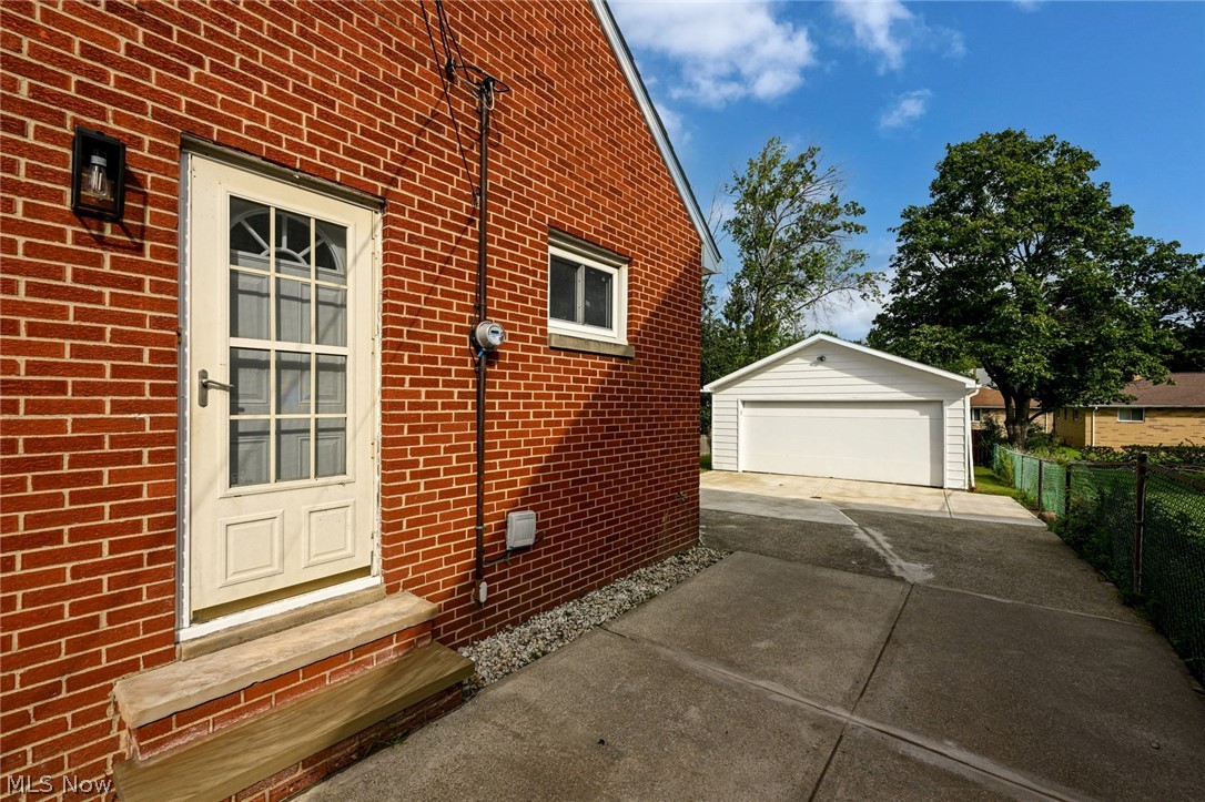 28101 Lake Shore Boulevard Property Photo 43