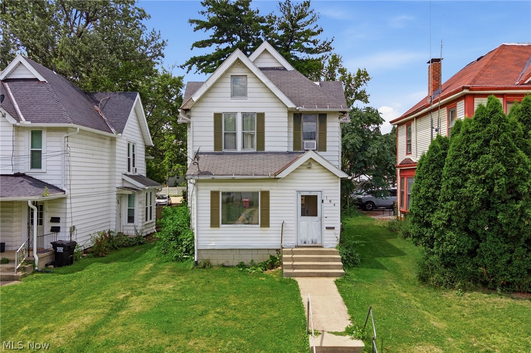 104 Vennum Avenue Property Photo 1