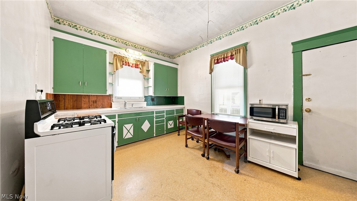 1008 Tefft Street Property Photo 19