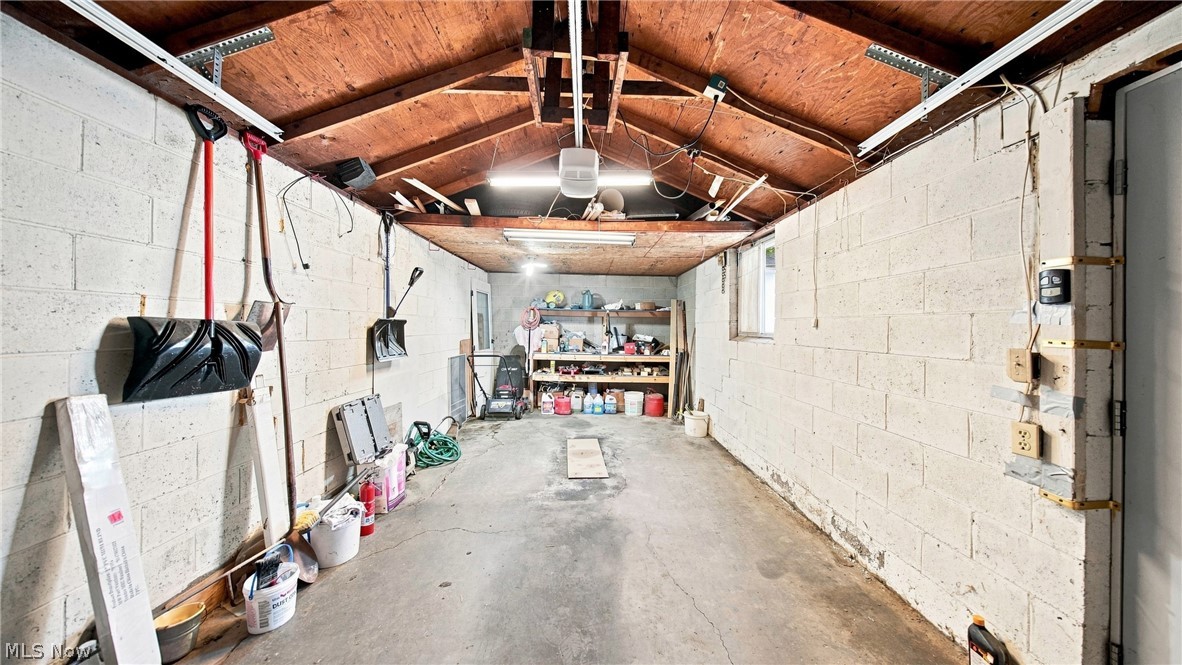 1008 Tefft Street Property Photo 27
