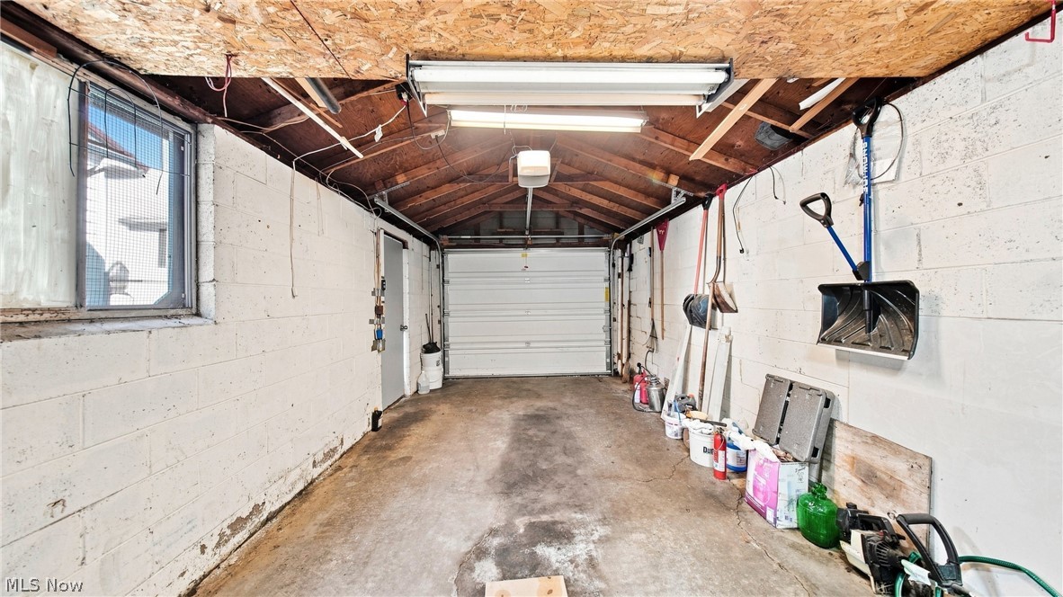 1008 Tefft Street Property Photo 28
