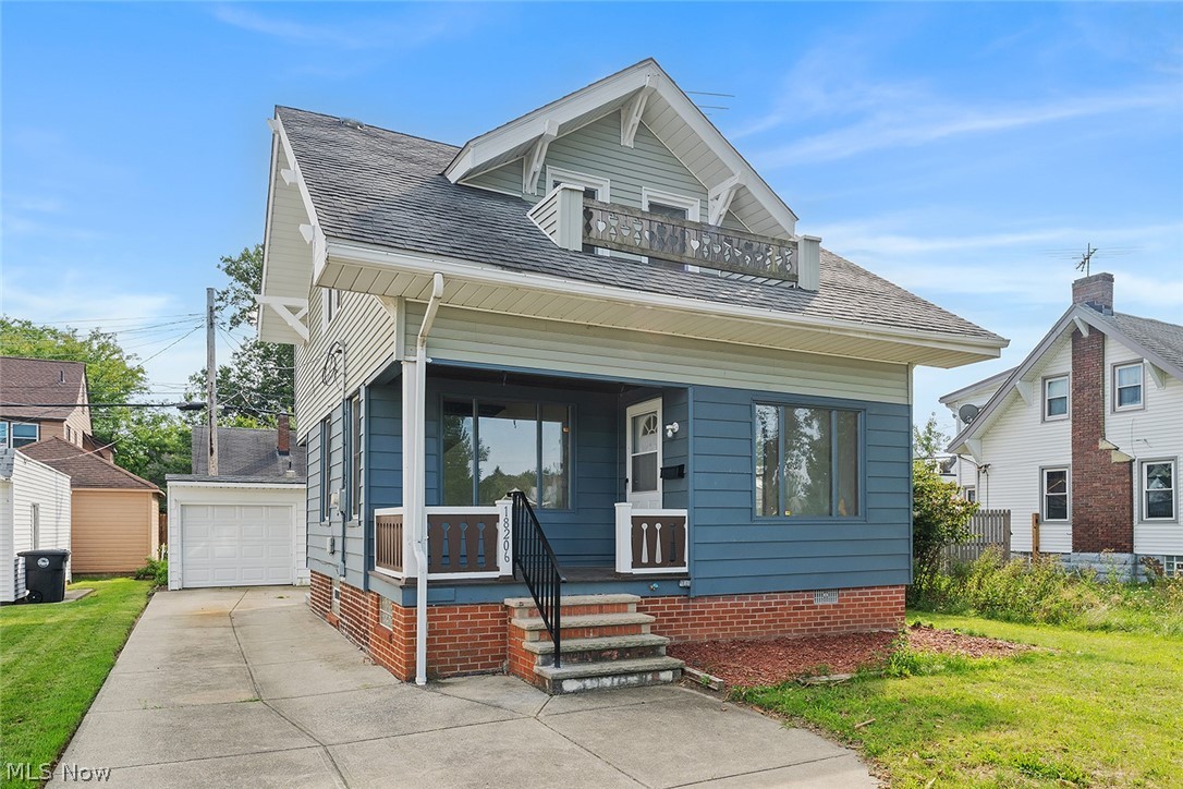 18206 Harland Avenue Property Photo 2