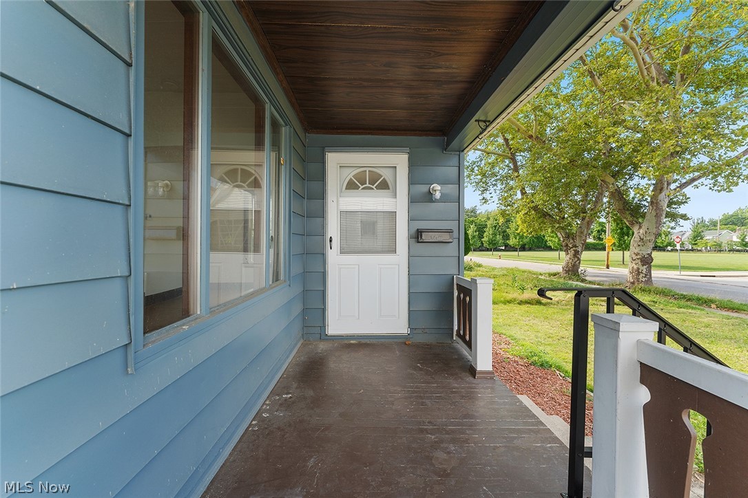 18206 Harland Avenue Property Photo 3