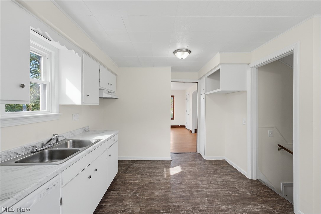 18206 Harland Avenue Property Photo 9