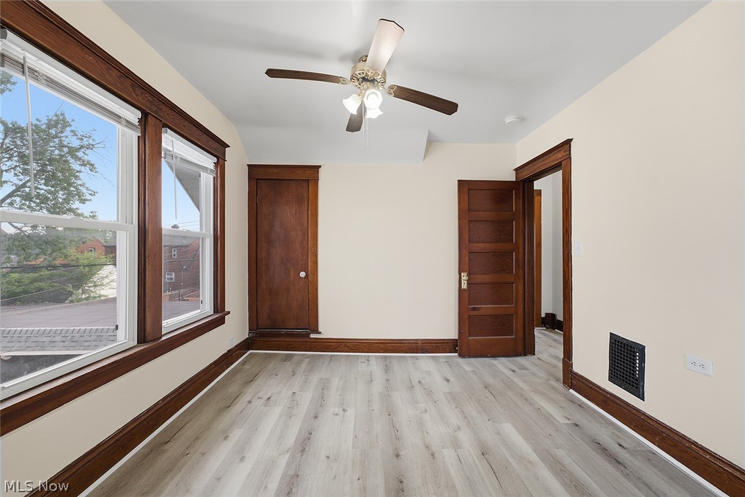 18206 Harland Avenue Property Photo 14