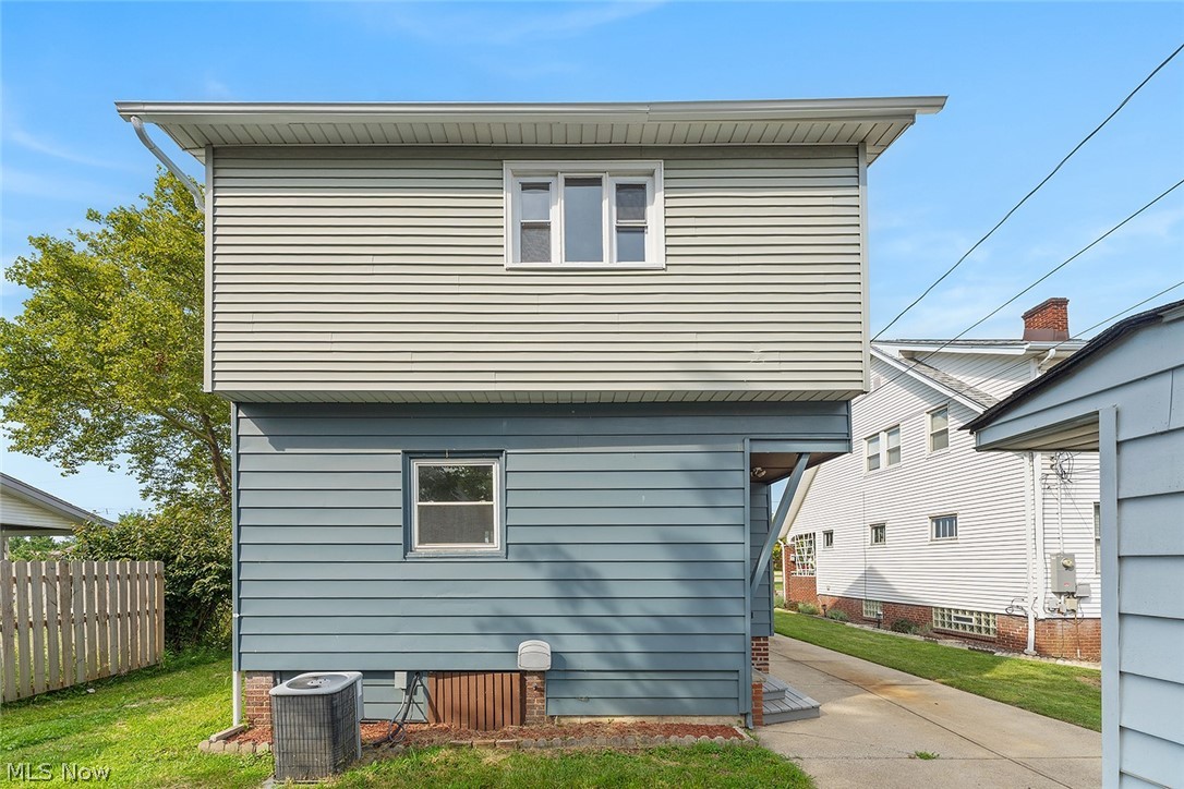 18206 Harland Avenue Property Photo 23