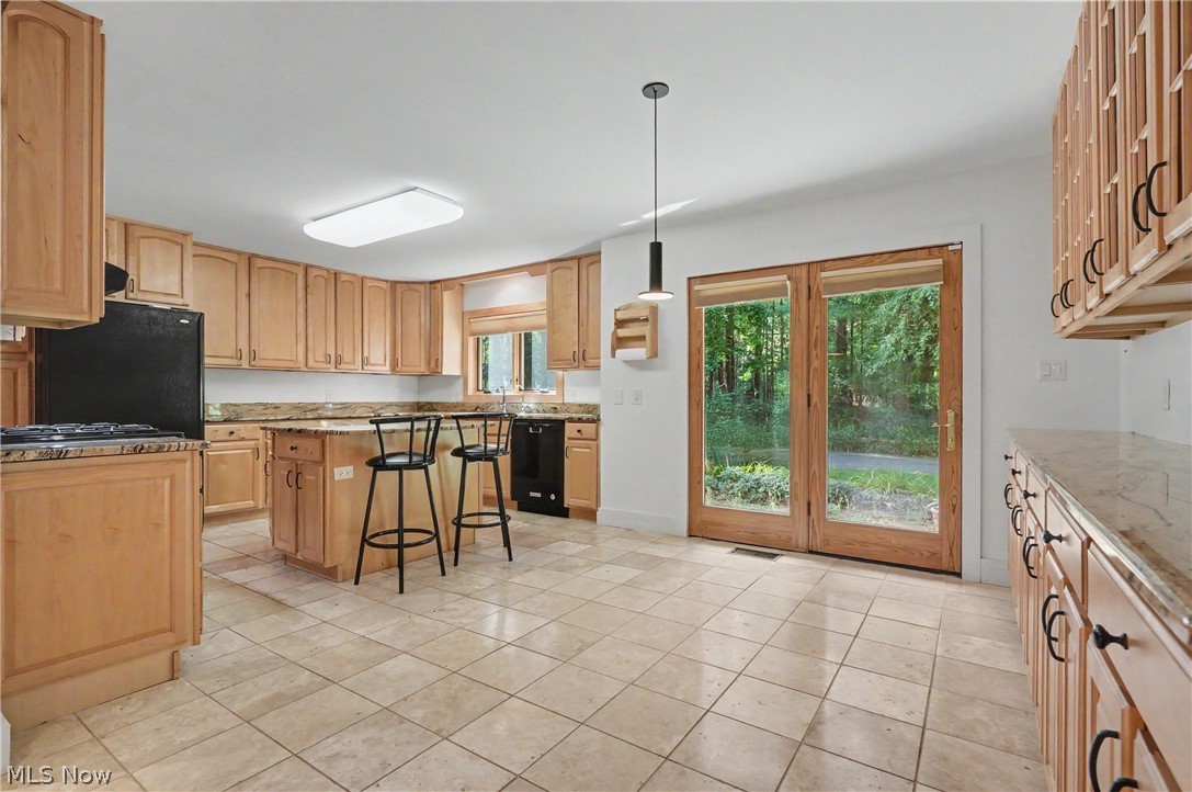 4389 Everett Road Property Photo 2