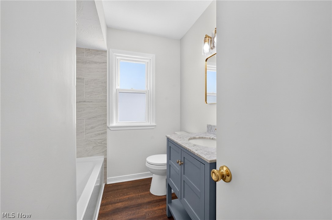 401 E 288th Street Property Photo 15