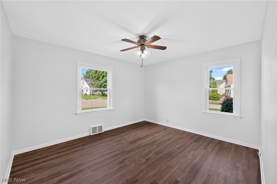 401 E 288th Street Property Photo 20
