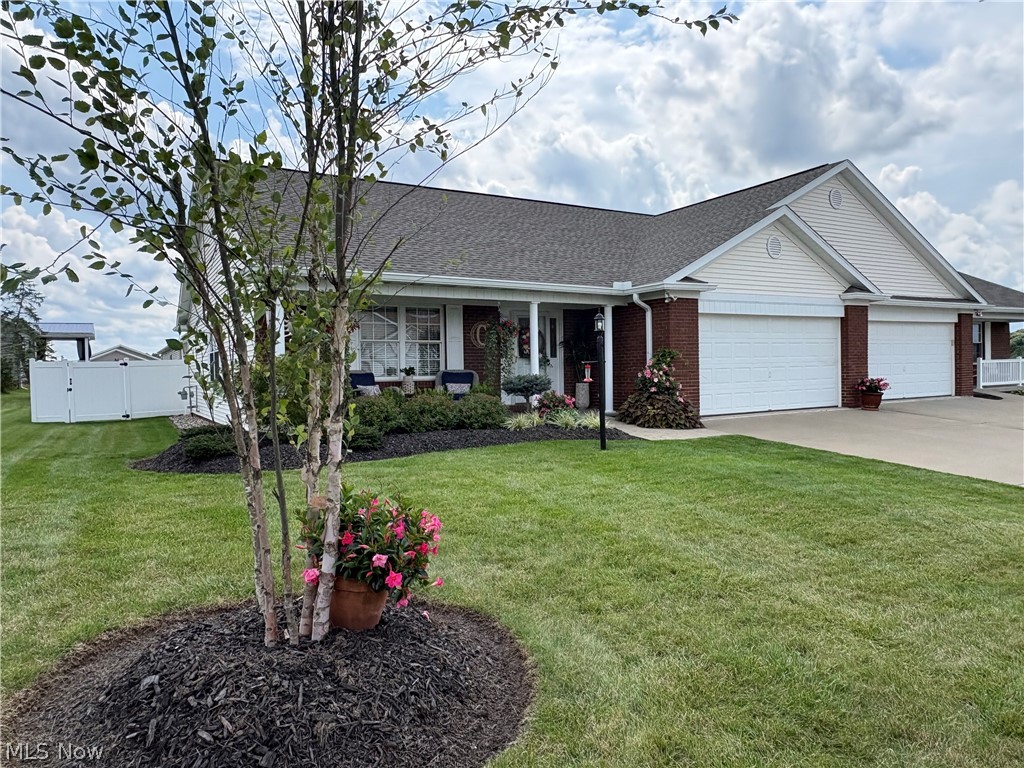 51982 Blue Spruce Drive Property Photo 1