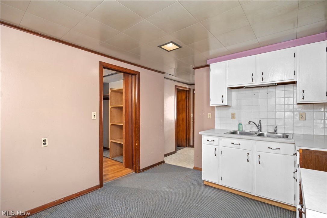 6167 Lake Avenue Property Photo 8