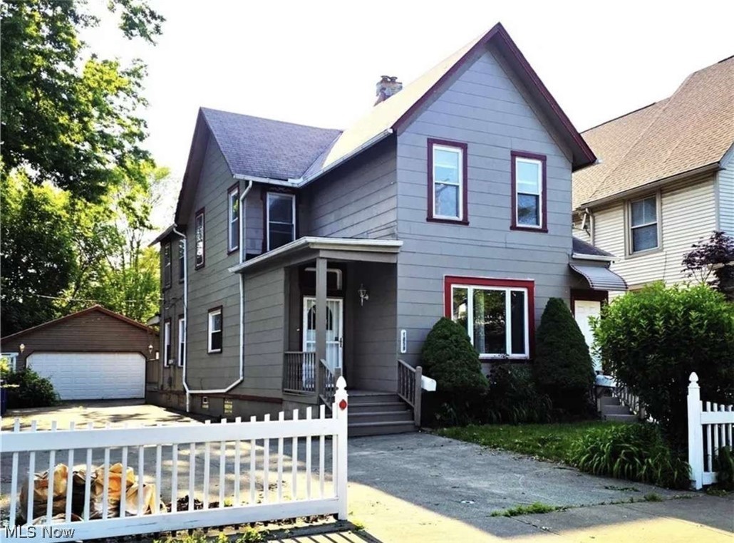 1858 W 45th Street Property Photo 1