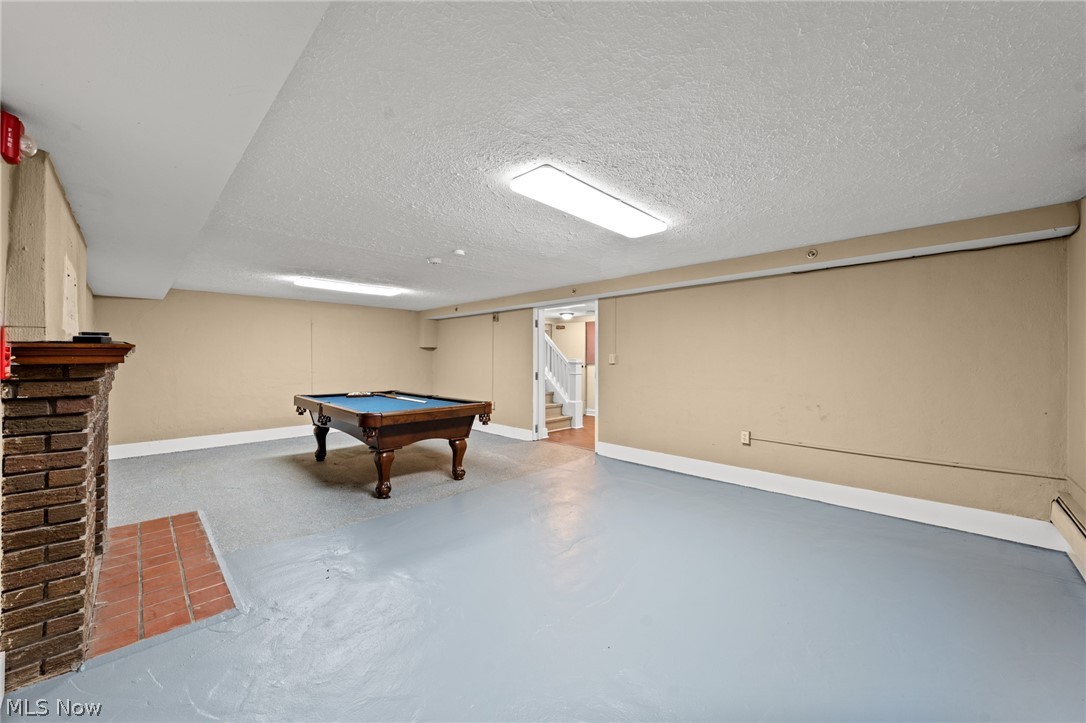 211 E Schaaf Road Property Photo 32