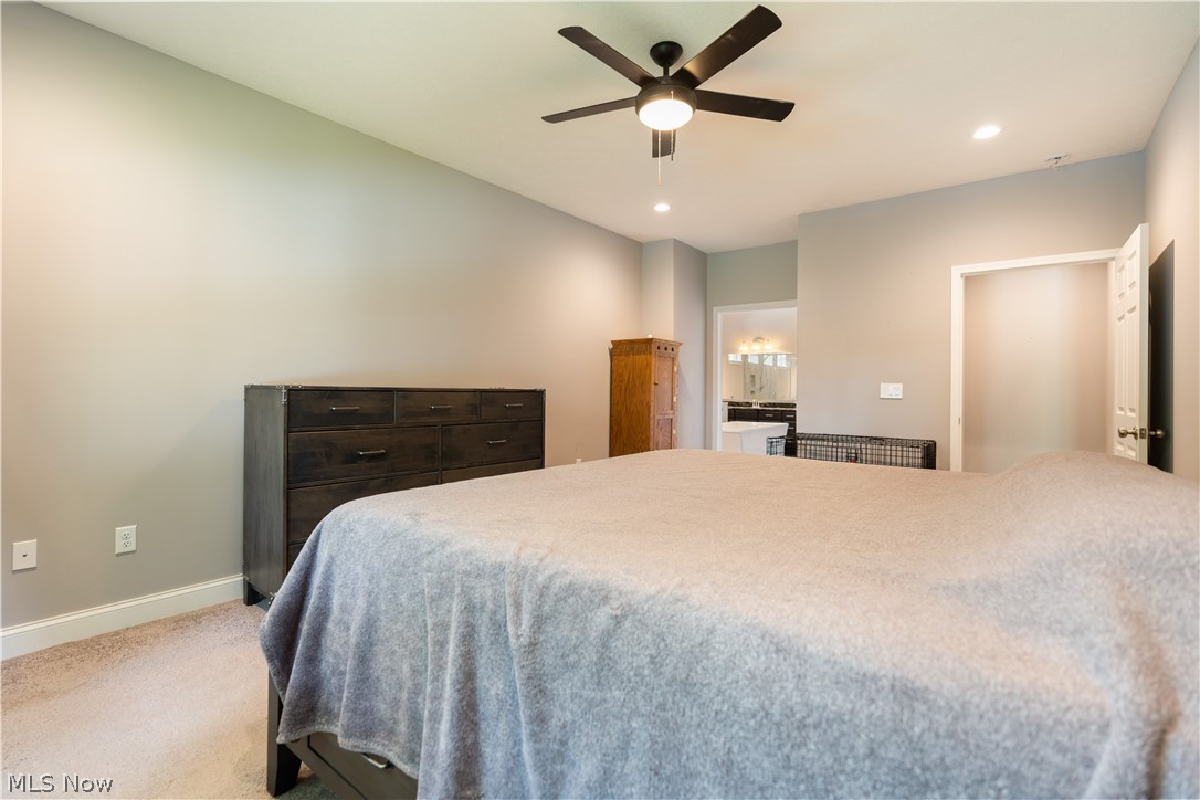 5585 Shadow Ridge Circle Nw Property Photo 16