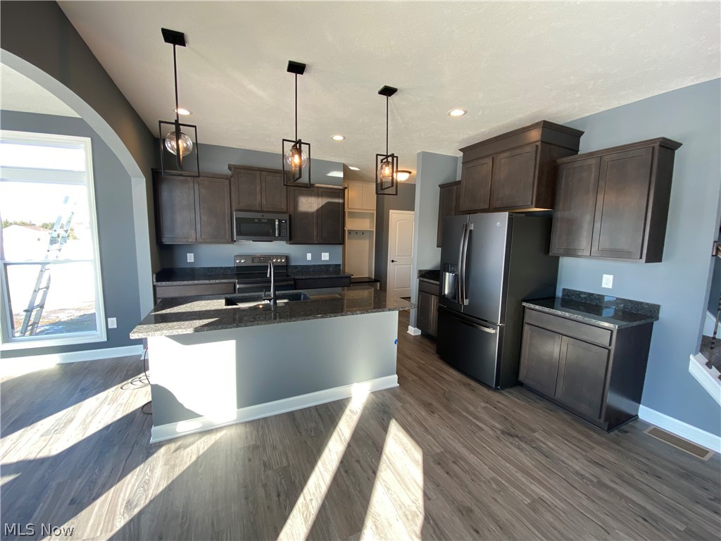 3460 Wicker Street Ne Property Photo 2