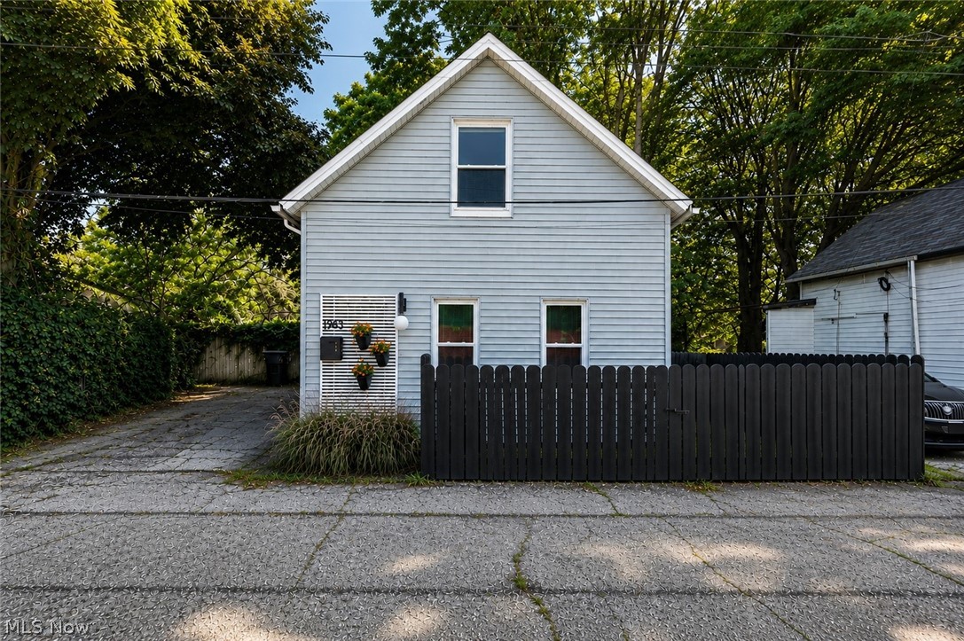 1963 Fulton Place