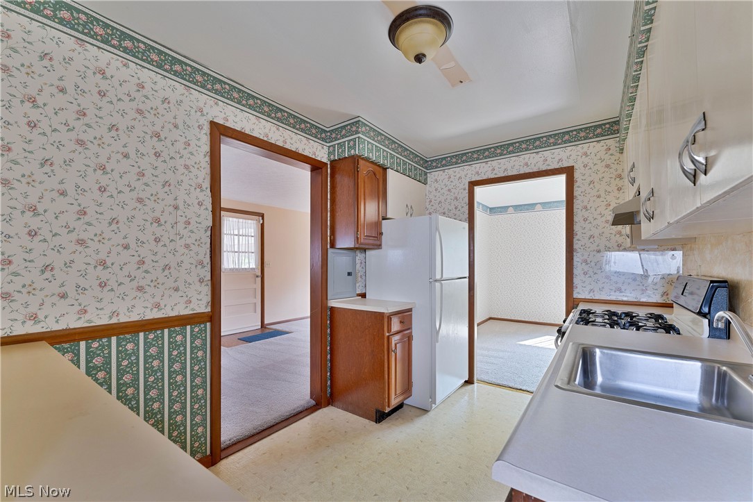34 Mcdonald Avenue Property Photo 7