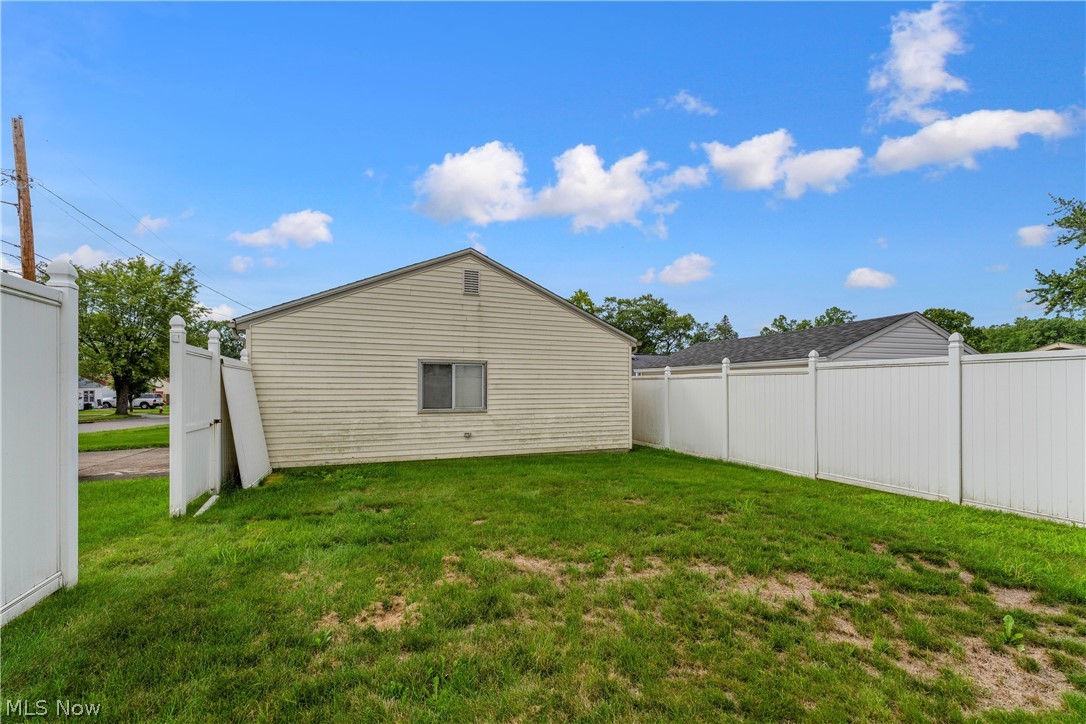 34 Mcdonald Avenue Property Photo 20