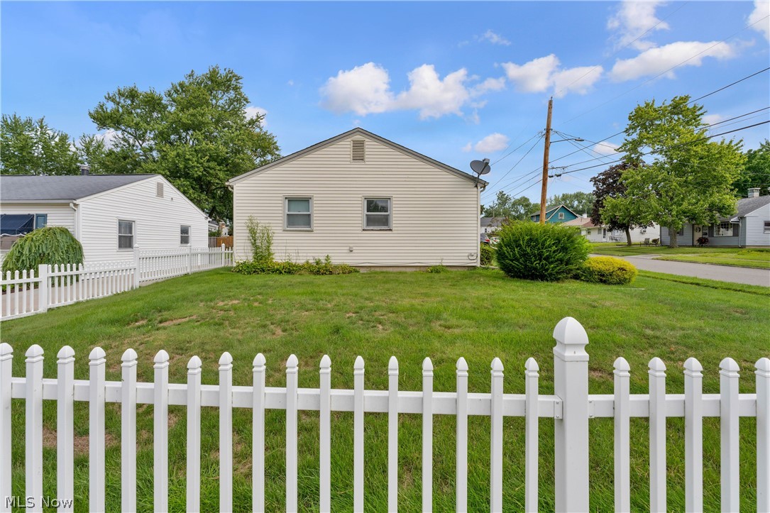 34 Mcdonald Avenue Property Photo 22