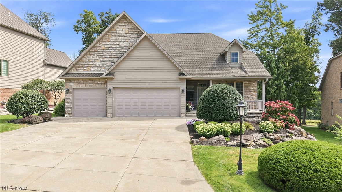 7563 Highbury Pointe Property Photo 1