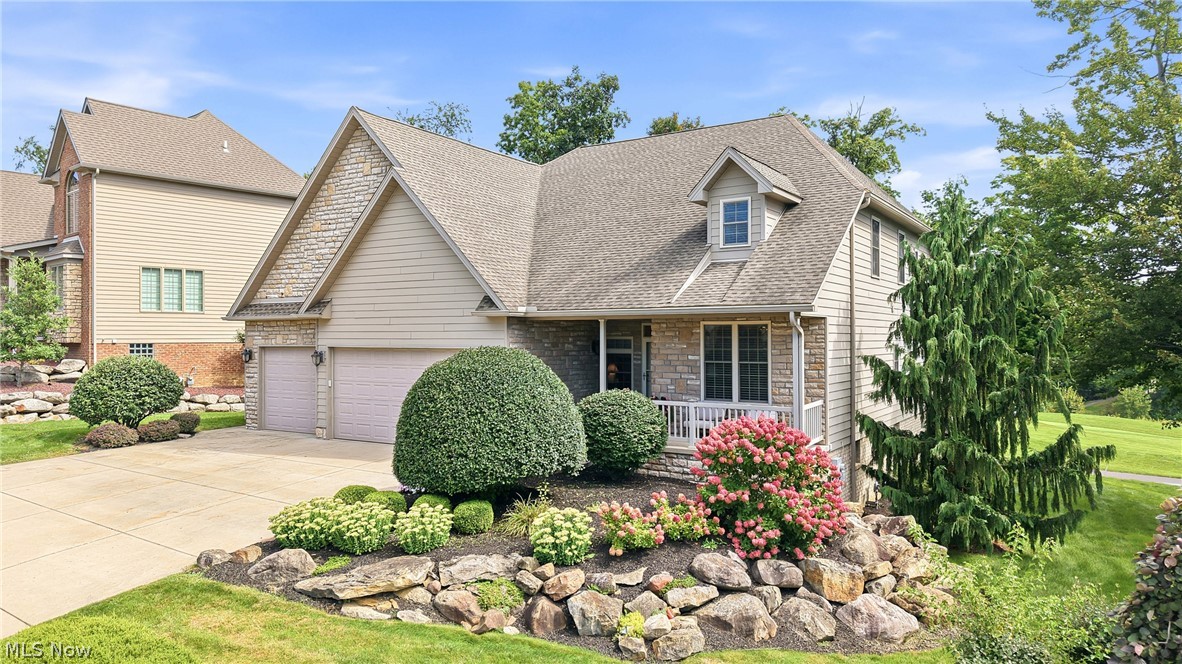 7563 Highbury Pointe Property Photo 3