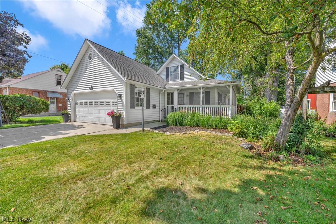 360 Huntmere Drive Property Photo 1