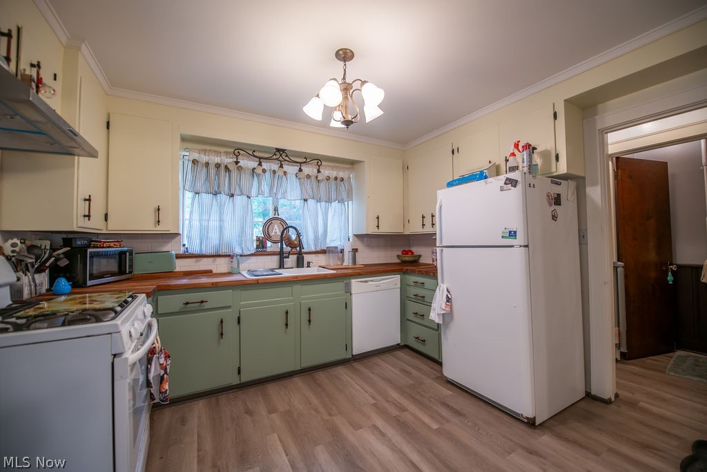 1144 Kingsway Street Property Photo 17