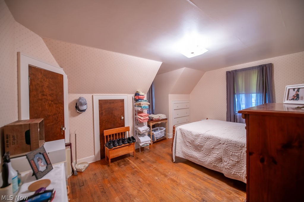 1144 Kingsway Street Property Photo 31