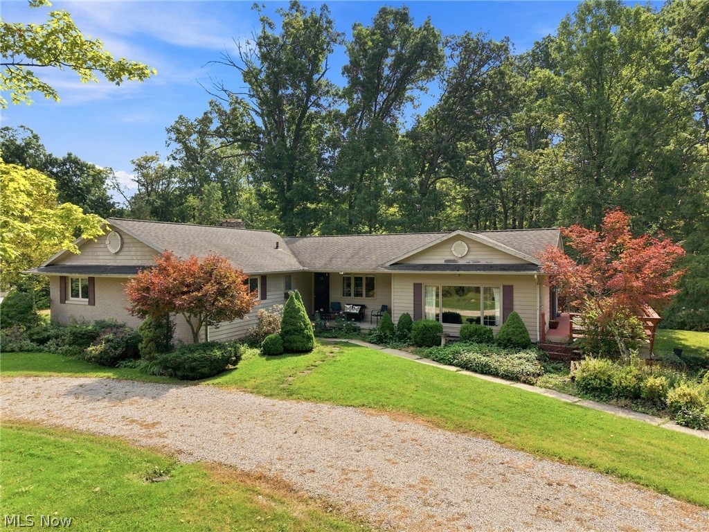 10051 Deerfield Lane