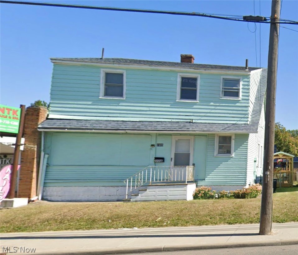 2405 Youngstown Road Se Property Photo 1