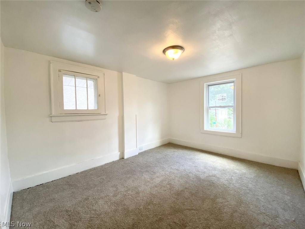 576 Kling Street Property Photo 20