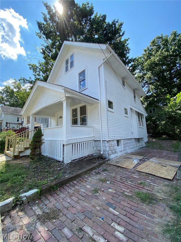 576 Kling Street Property Photo 39