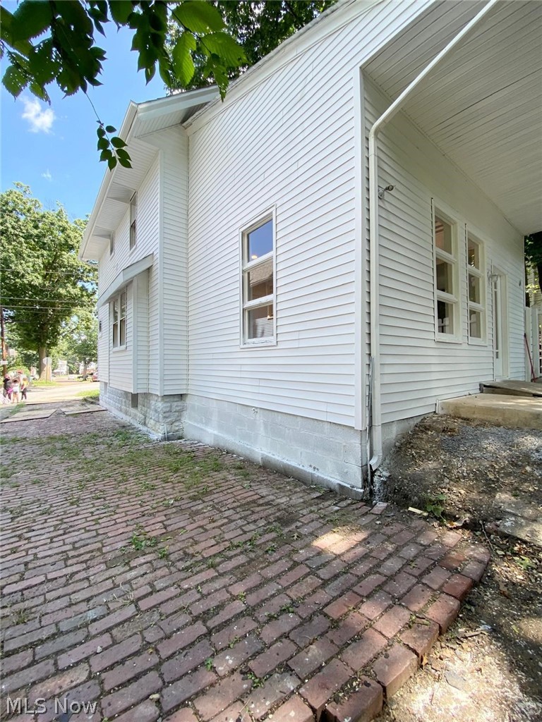 576 Kling Street Property Photo 40