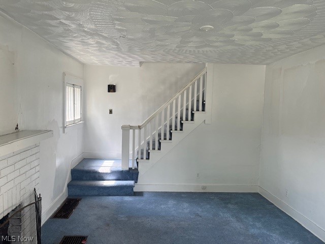 912 S Hawkins Avenue Property Photo 5
