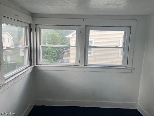 912 S Hawkins Avenue Property Photo 13