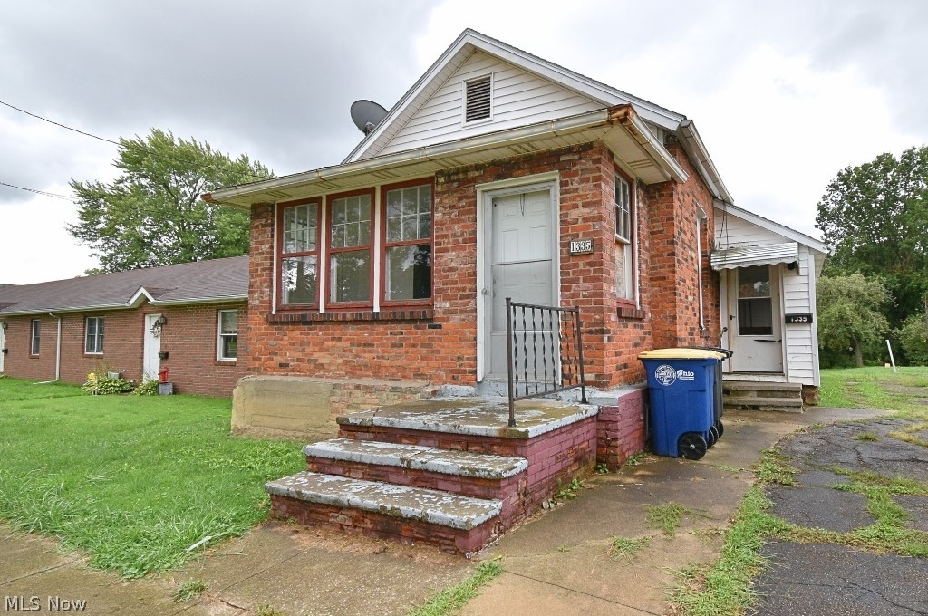 1335 Columbus Avenue Property Photo 1