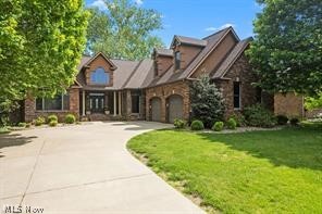 9 Henderson Lane Property Photo 1