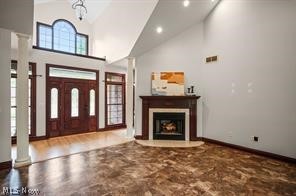 9 Henderson Lane Property Photo 4
