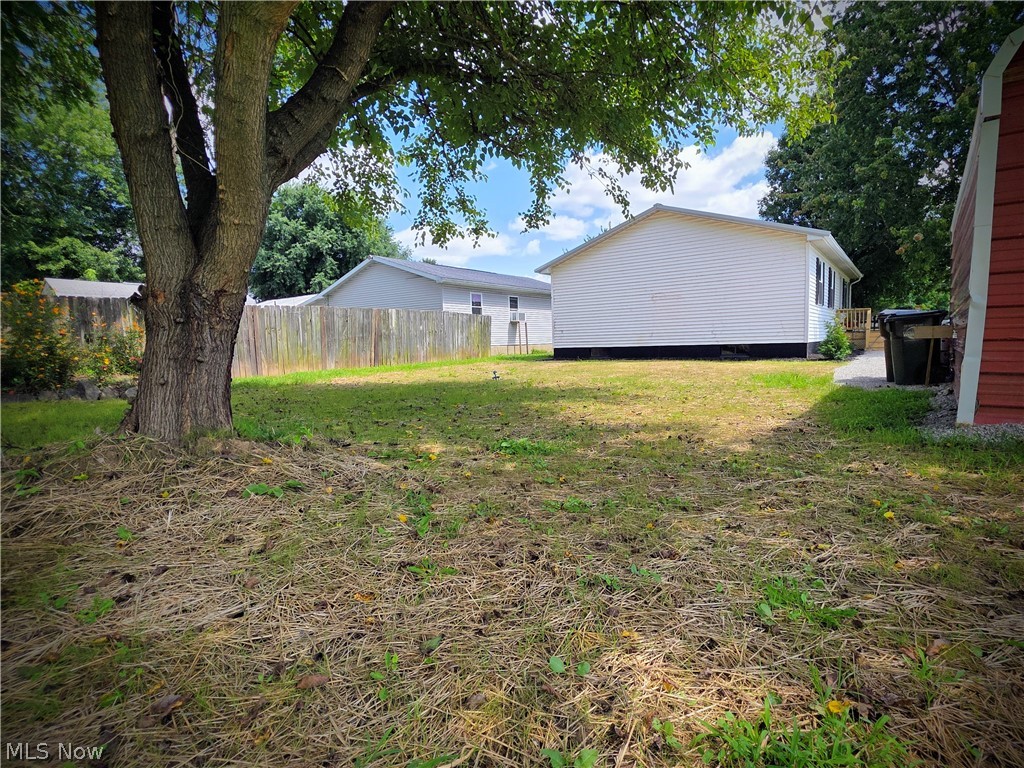 801 Heather Place Property Photo 17