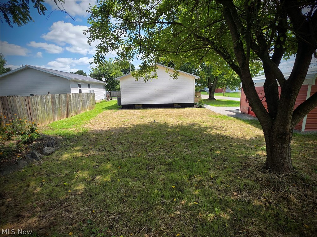 801 Heather Place Property Photo 18