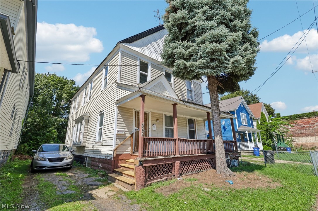942 E 79th Street Property Photo 18