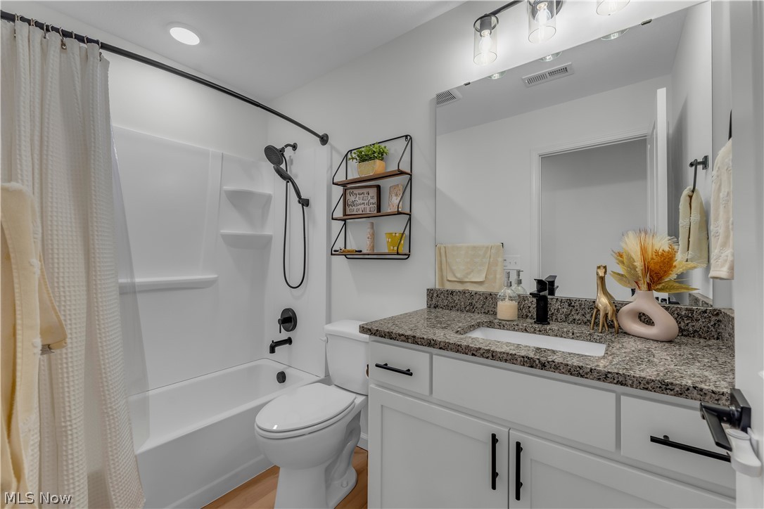 19 Third Avenue Property Photo 26