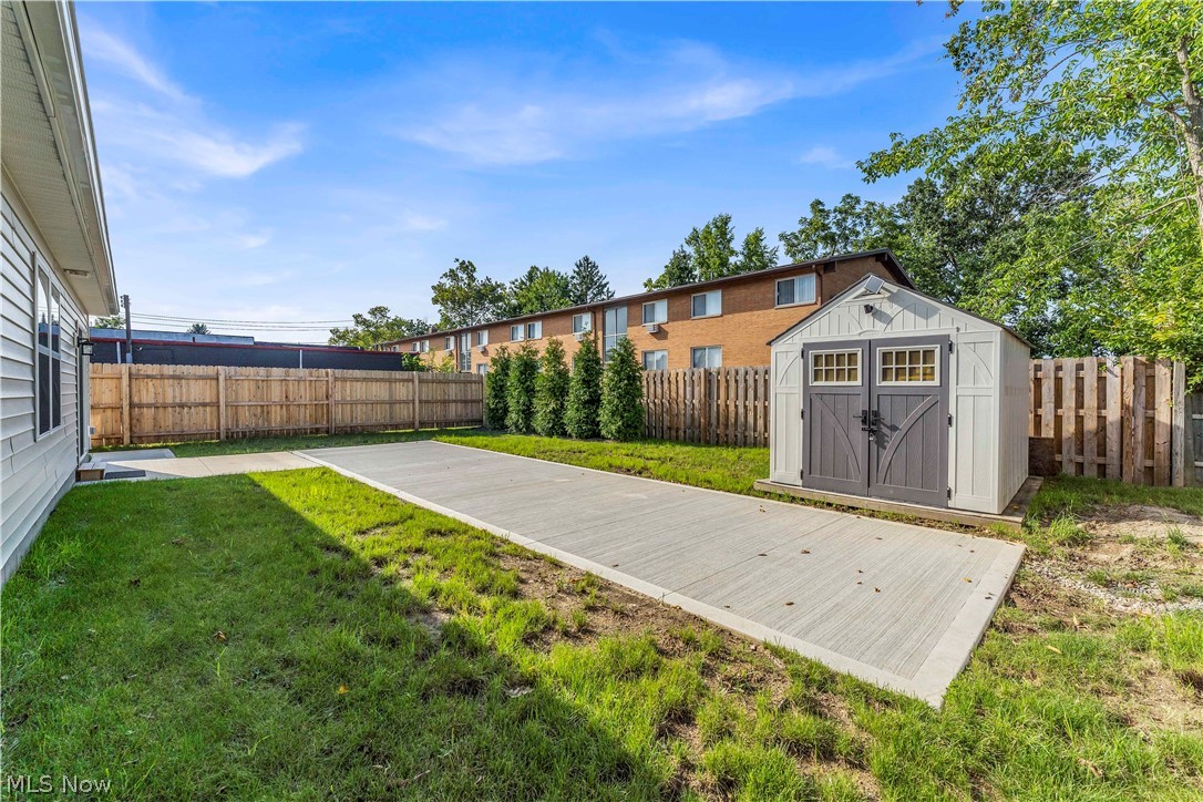 19 Third Avenue Property Photo 29