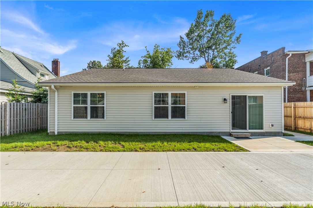 19 Third Avenue Property Photo 33
