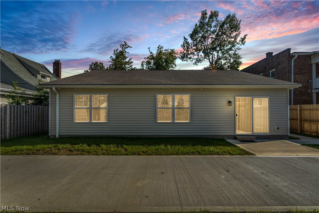 19 Third Avenue Property Photo 34