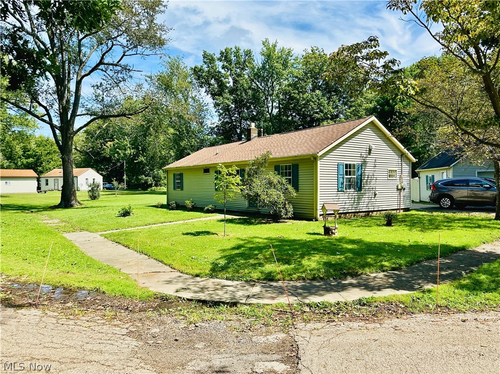 4940 Valleyview Boulevard Property Photo 2